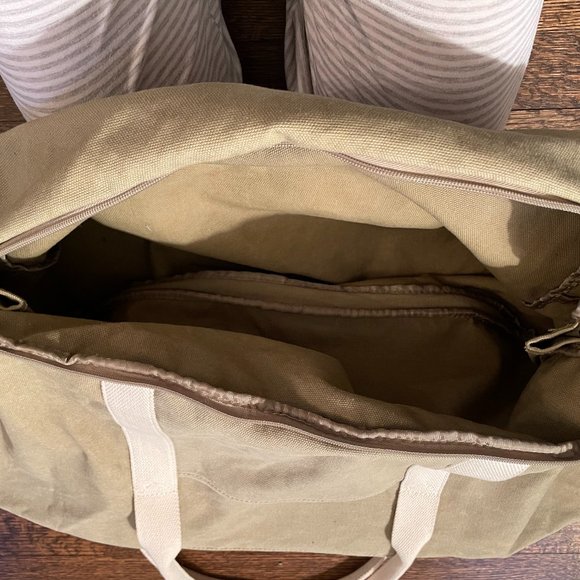 Lo & Sons Catalina Weekender Bag - Picture 7 of 9